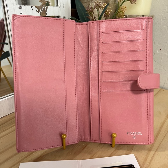 [SOLD ON WEBSITE] Chanel camelia long wallet - Picture 5 of 7